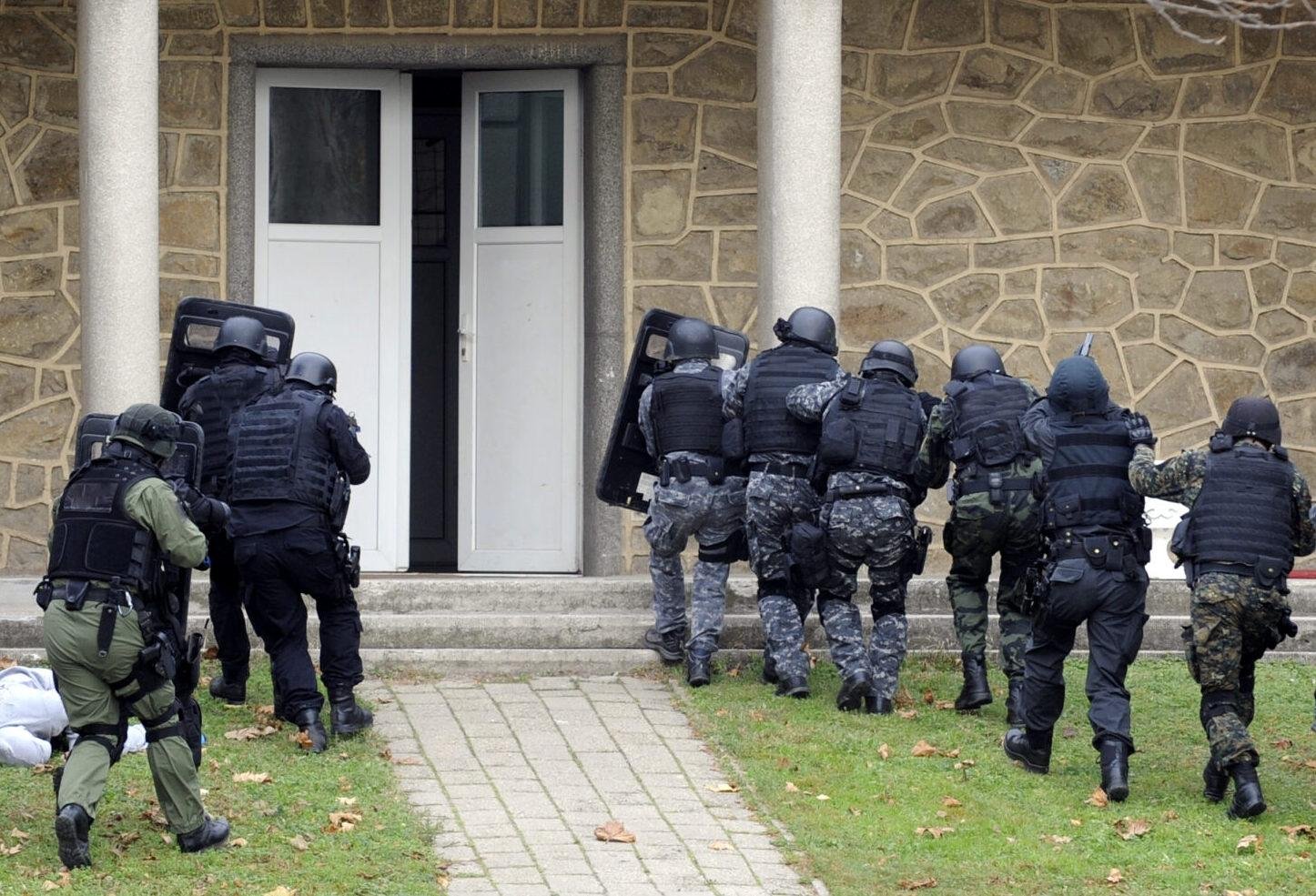 Las tácticas ⁤de los estafadores: Entendiendo el fenómeno del ​Swatting